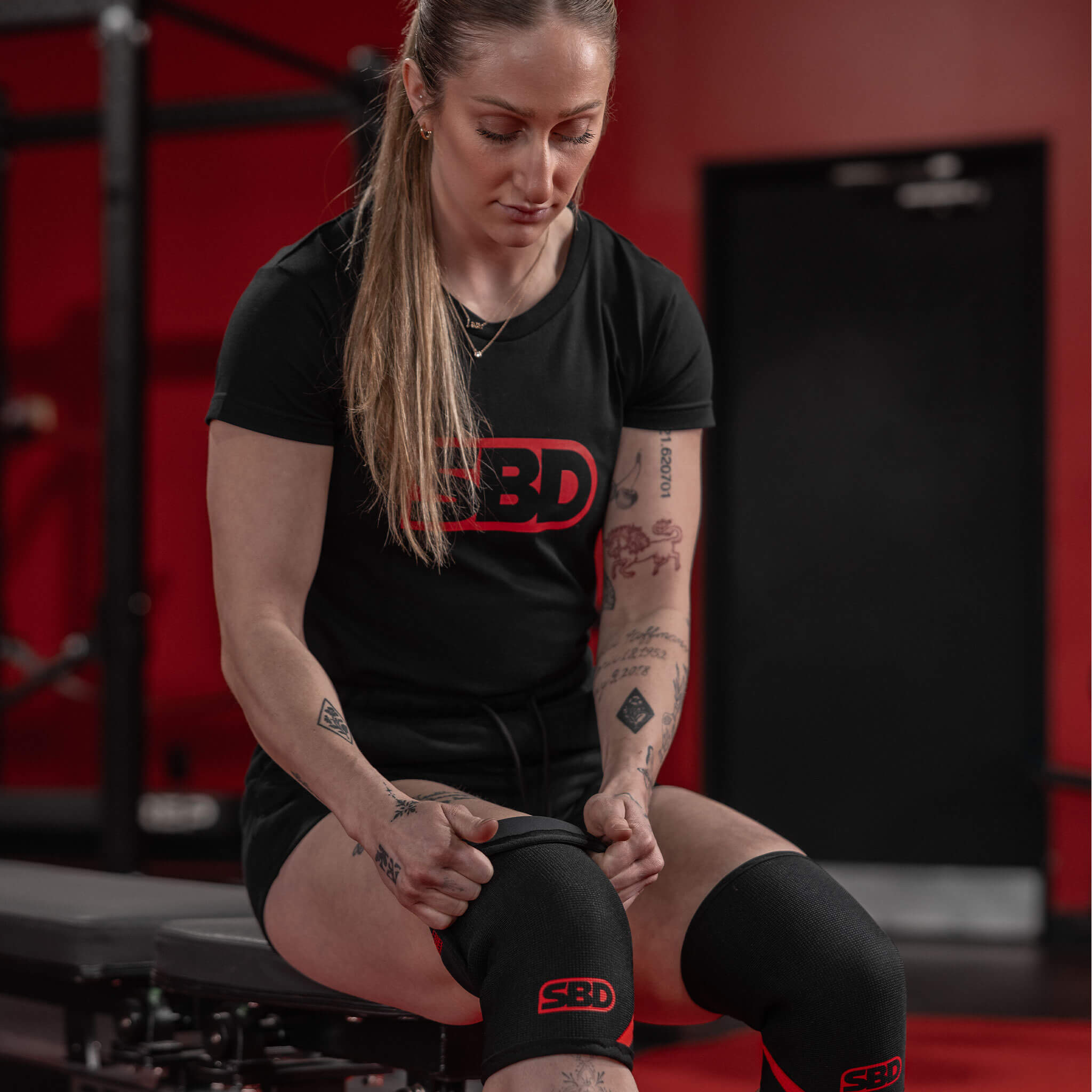 5mm-Weightlifting-Knee-Sleeves-05 (1)