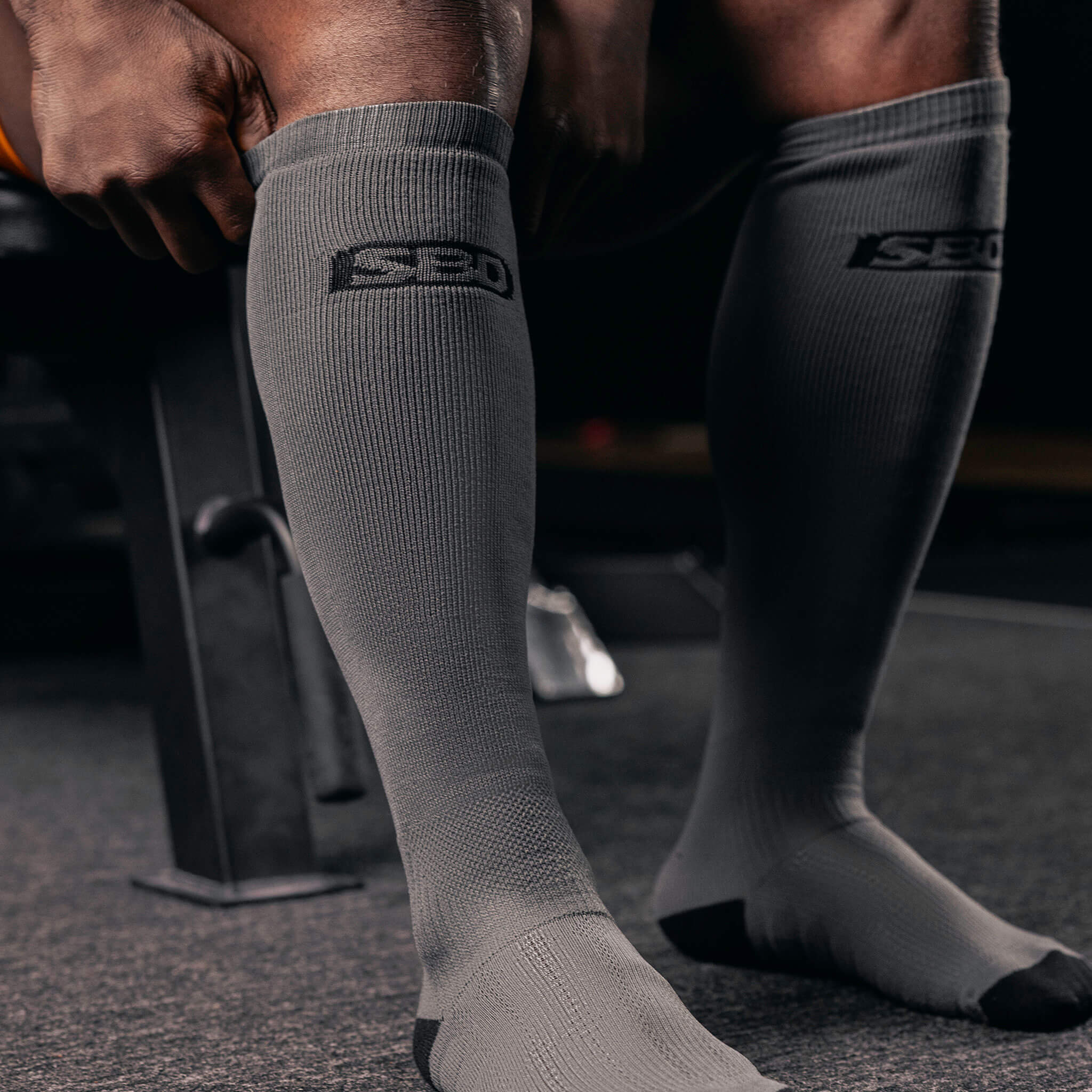 Deadlift-Socks-Grey-01 (1)